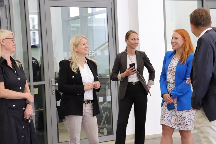 Gruppenbild Besuch der Niedersächsischen Justizministerin