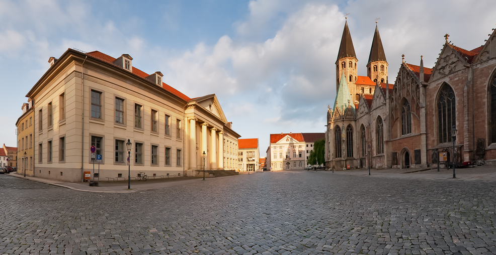 Amtsgericht Braunschweig Außenansicht links mit Kirche